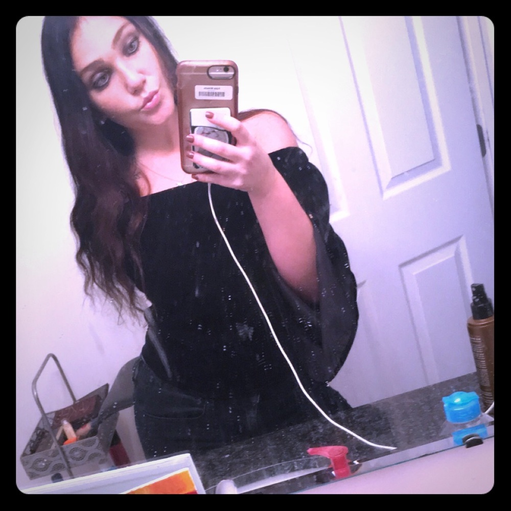 Velvet, off the shoulder, top